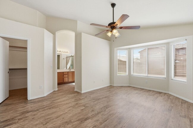Building Photo - 3 Bedroom Home in Bridlewood!