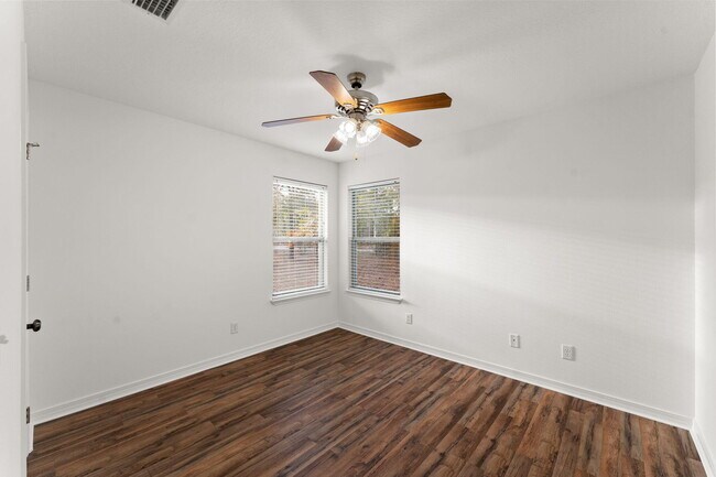 Building Photo - 71 Eventide Ln