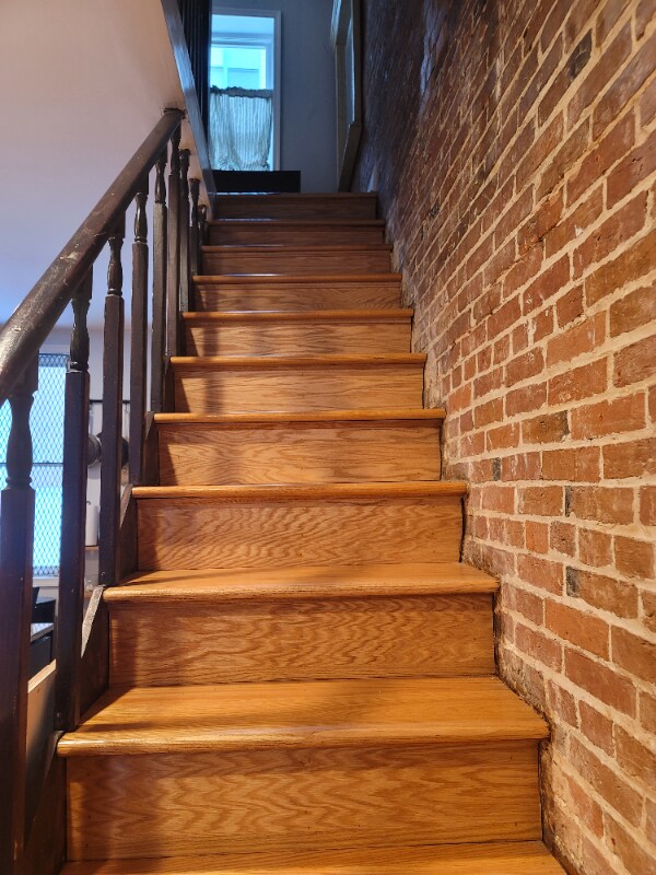 Building Photo - 503 W Lexington St