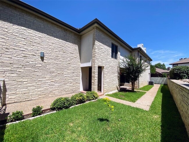 Building Photo - 13 Swiftwater Trail