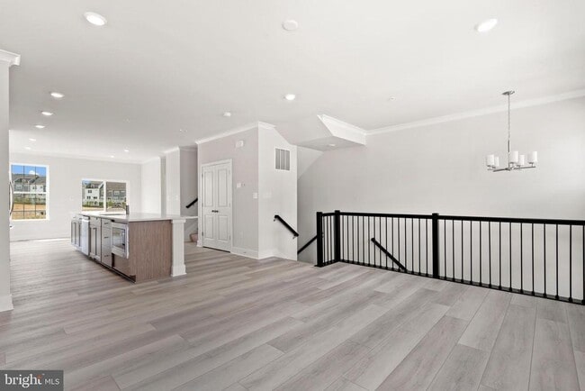 Building Photo - 7754 Meander Ct S
