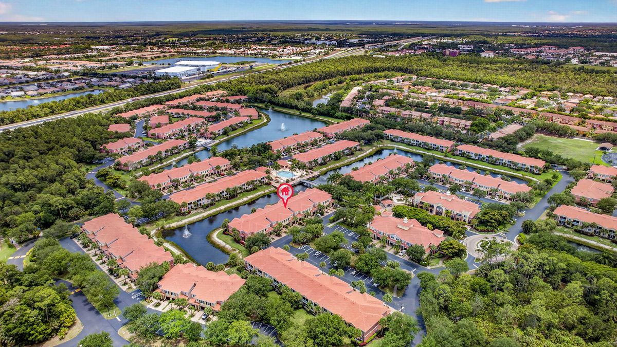 Building Photo - 20341 Estero Gardens Cir