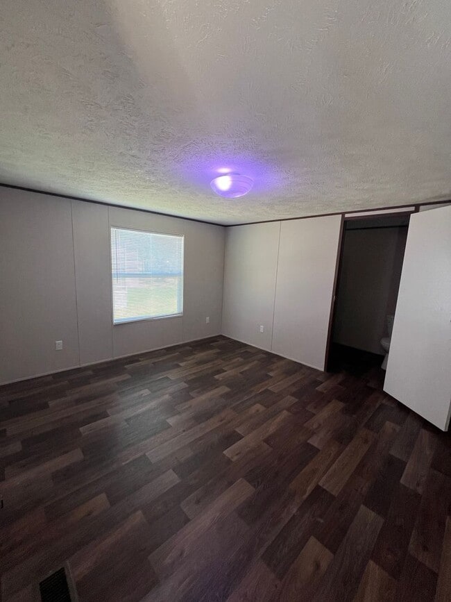 Building Photo - 142 County Road 5516