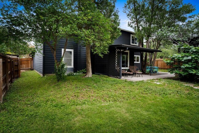 Building Photo - 11600 Parkfield Dr