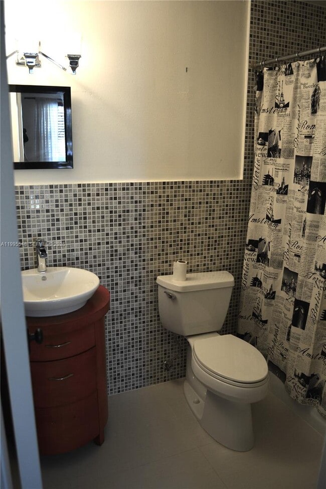 Building Photo - 9944 NW 41st St