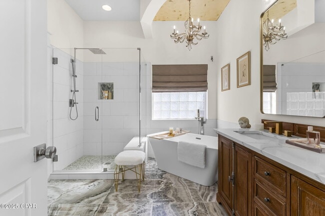 Building Photo - 407 Petrel St