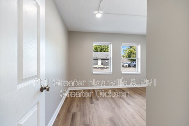 Building Photo - 201 Sylvis St