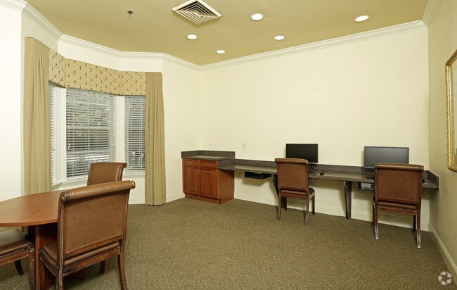 Interior Photo - Tortuga Bay at Waterford Lakes