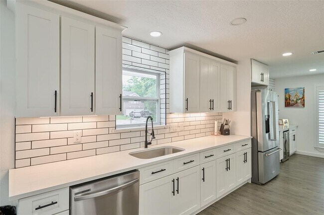 Building Photo - 3607 Hickory Hill Ln