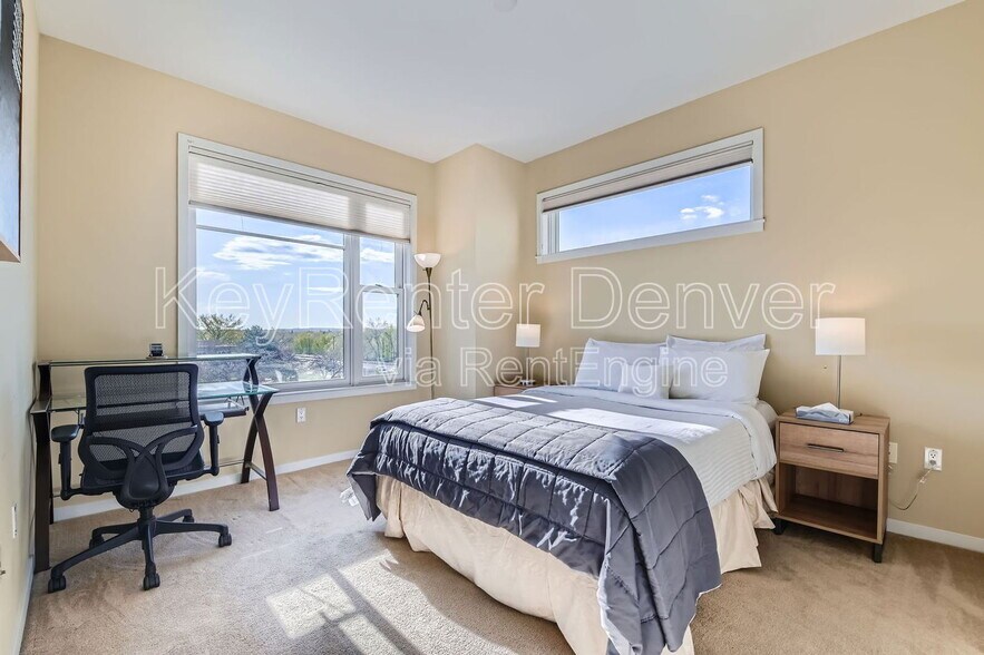Building Photo - 3601 Arapahoe Ave