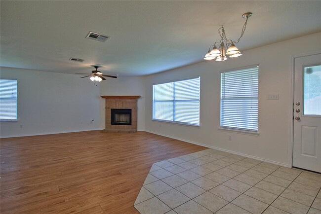 Building Photo - 115 Remington Dr