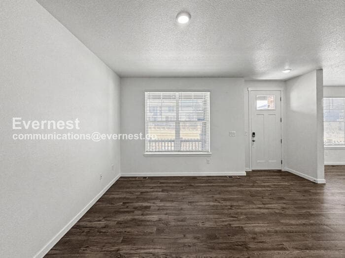 Building Photo - 21894 E 9th Pl