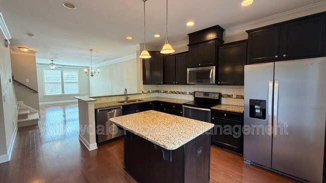 Building Photo - 525 Portstewart Dr