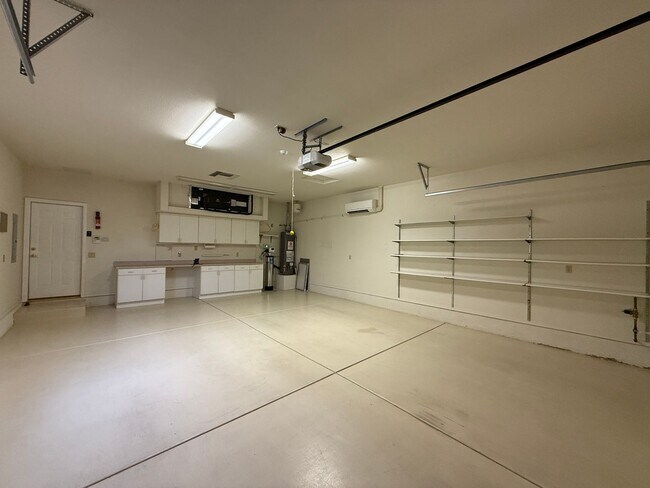 Building Photo - Pending - Long term