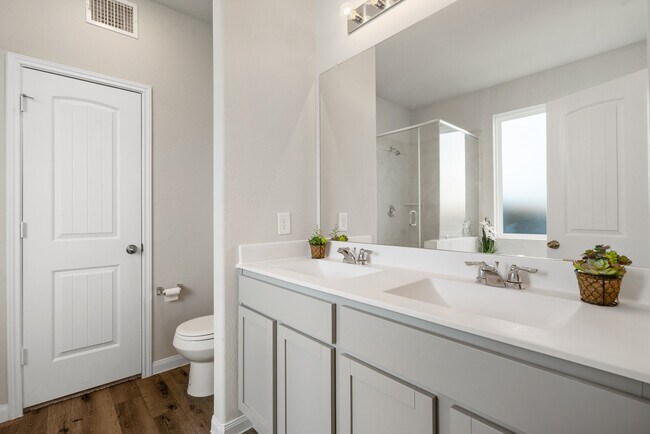Building Photo - 2576 Westslope Dr