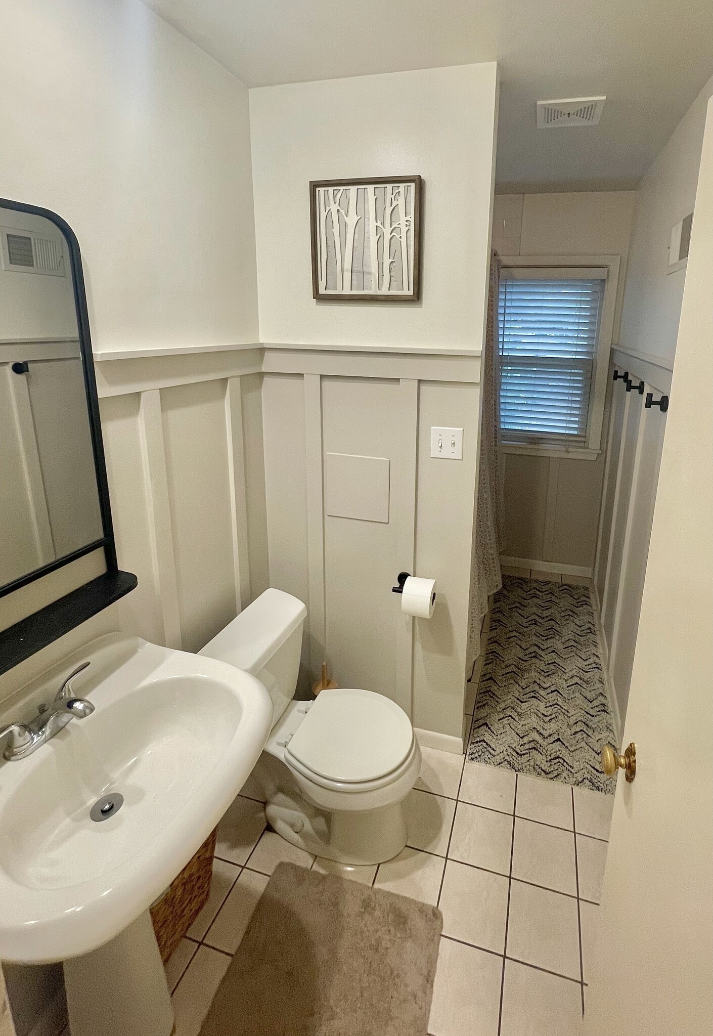 bathroom - 5349 Portland Ave