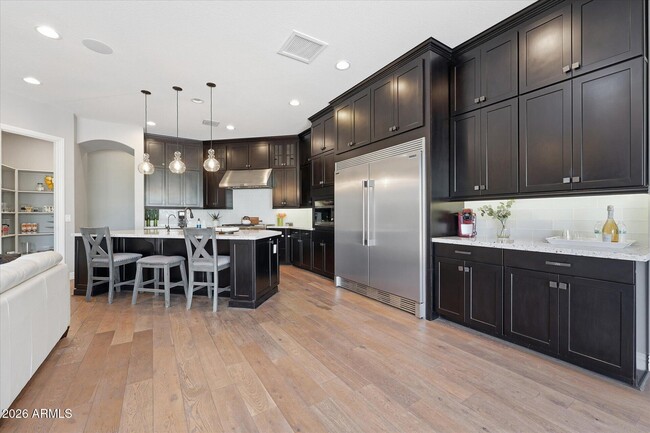 Building Photo - 4254 E Valencia Dr
