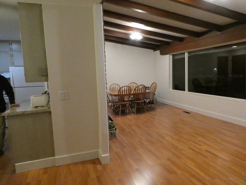 Building Photo - 790 S 400 E