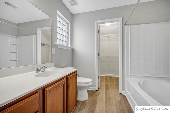 Building Photo - 3 BEDROOM GARDEN HOME IN ST ANDREWS AREA GATED COMMUNITY