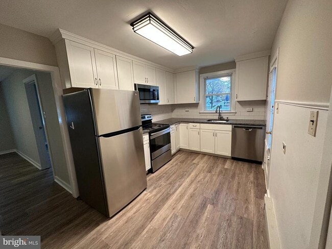 Building Photo - 3304 Swede Rd