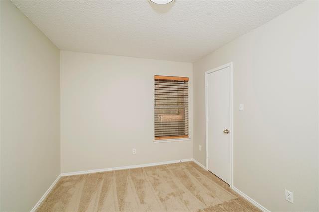 Building Photo - 4201 S Coral Springs Dr