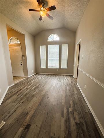 Building Photo - 812 Twin Creek Dr