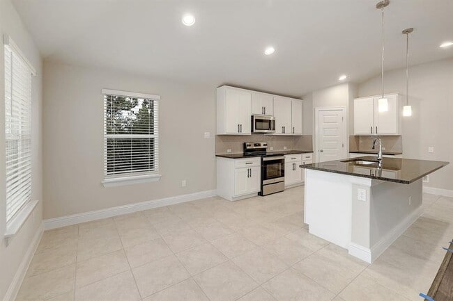 Building Photo - 20809 Peacemaker Trail