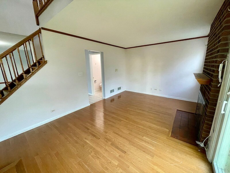 Building Photo - 2670 College Hill Cir