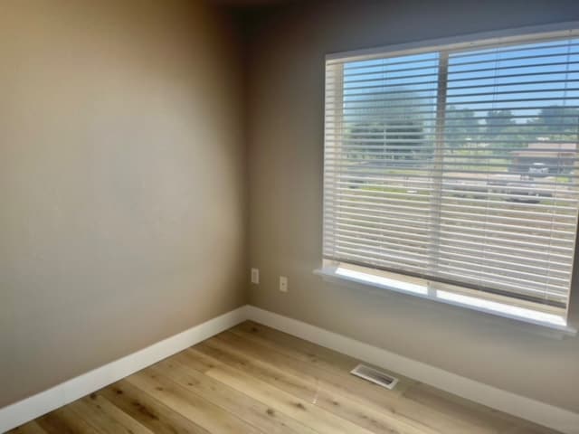 Building Photo - West Park Town House #72