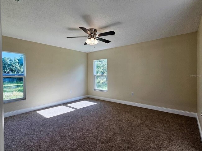 Building Photo - 6921 Central Ave