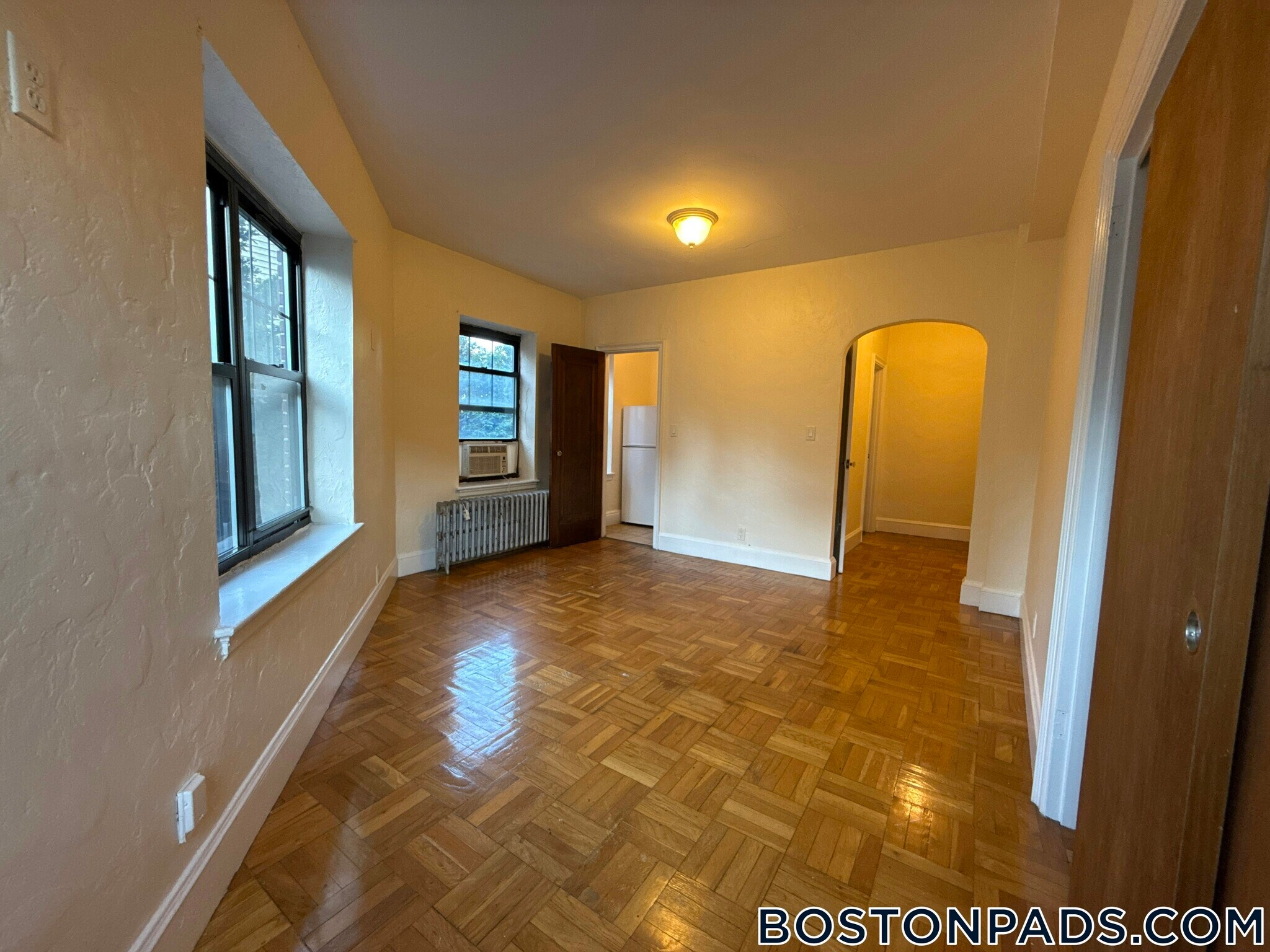 Building Photo - 2 Elmwood Ave