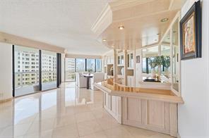 Building Photo - East Country Club Drive, Aventura, FL 33180 - 3 BR 2 BA Condo