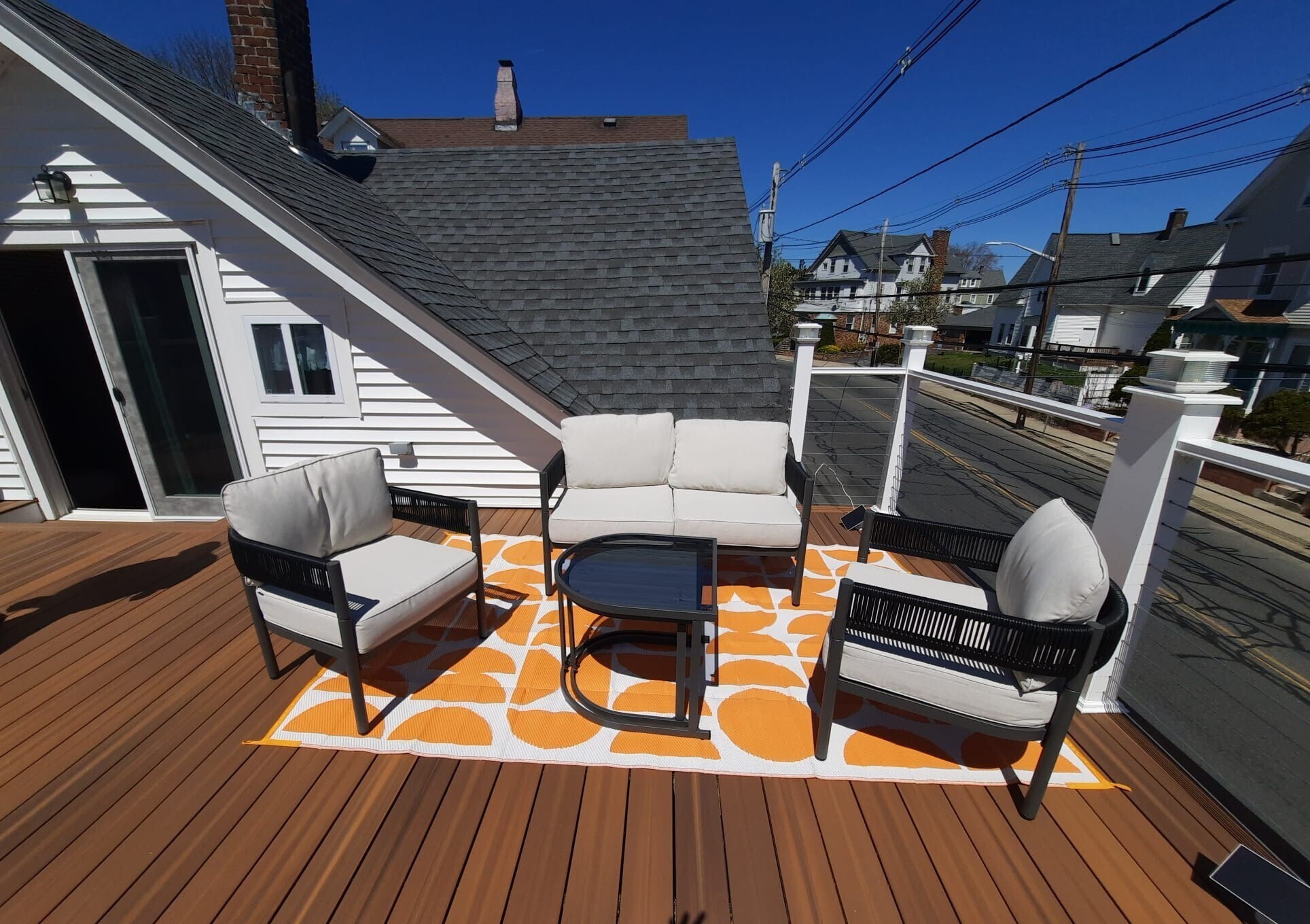 Building Photo - 252 Admiral St