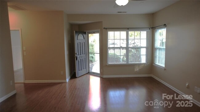 Building Photo - 12027 Stratfield Pl Cir