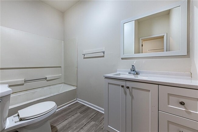 Building Photo - 987 Dimmock St SW