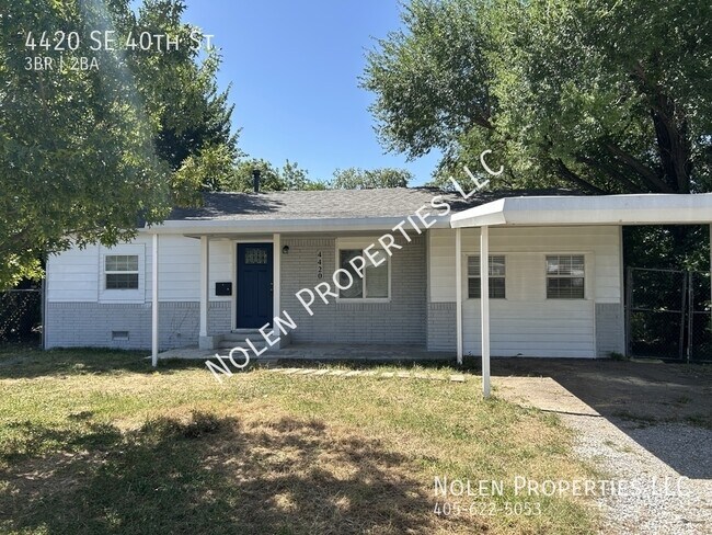 Primary Photo - 4420 SE 40th St