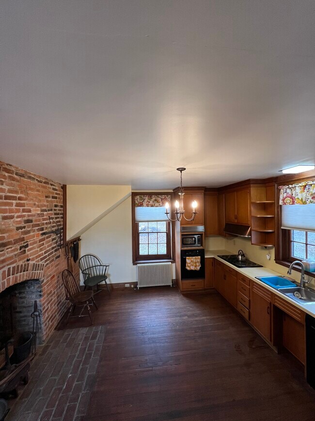 Building Photo - 76 Belvedere Farm Ln