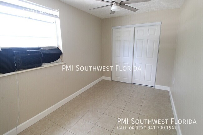 Building Photo - 712 67th Ave W