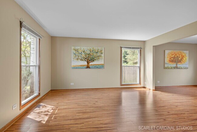 Building Photo - 54 N Royal Oak Dr