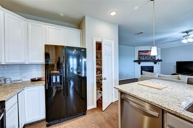Building Photo - 23847 Northwood Terrace Ln