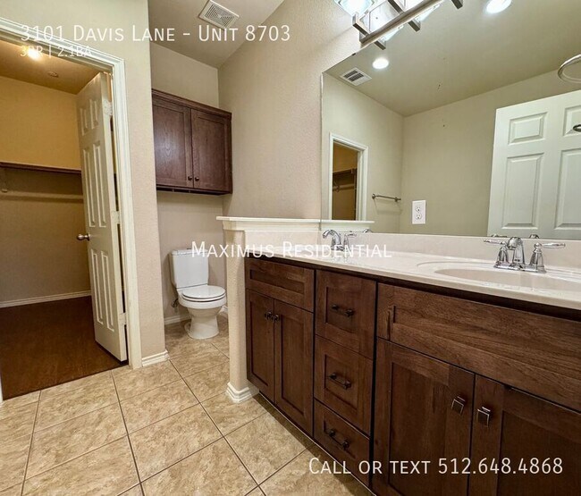 Building Photo - 3101 Davis Ln