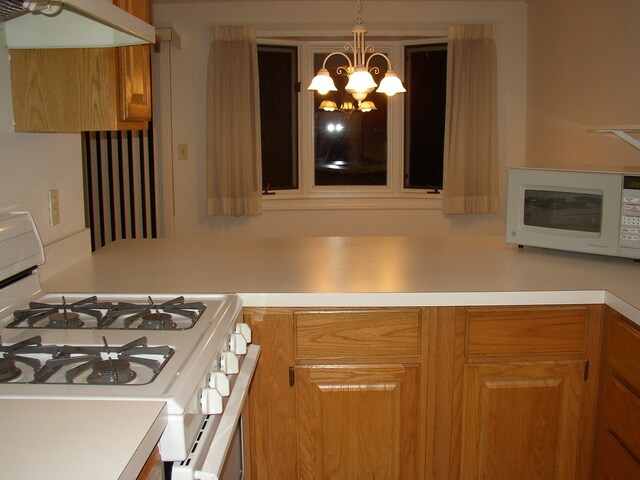 Building Photo - 118 Broadmeadow St