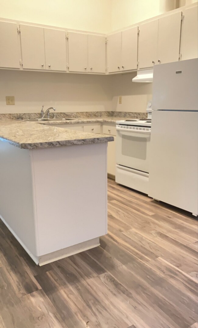 Interior Photo - Lassen Villa Apartments