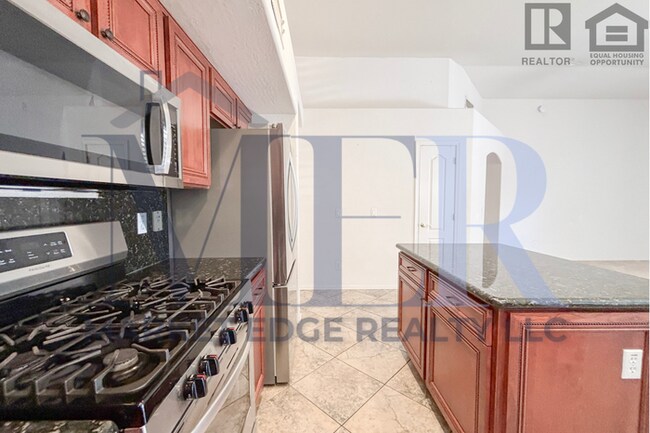 Building Photo - 3Bed/2Bath Home at Chandler Blvd/Alma Scho...