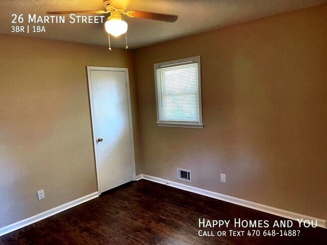 Building Photo - 26 Martin St