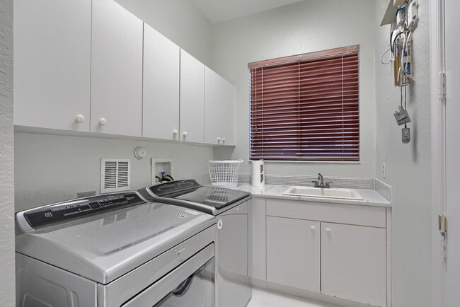 Building Photo - 11804 Osprey Point Cir