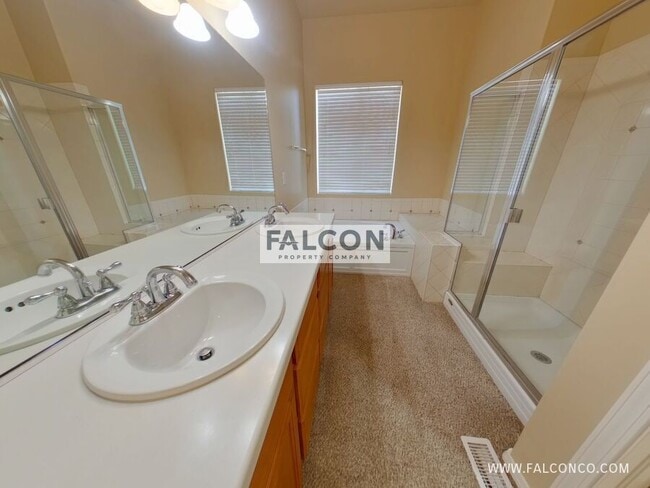 Building Photo - 10525 Black Elk Way
