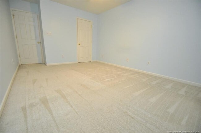 Building Photo - 2105 Roland Glen Rd