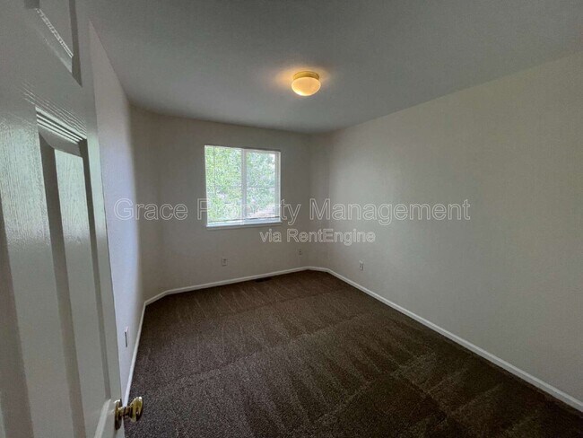 Building Photo - 3790 E 92nd Pl