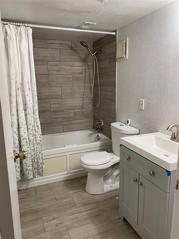Building Photo - 14777 Wunderlich Dr